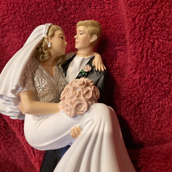 Cake Topper - Threshold of Happiness - Picture 2 of 6